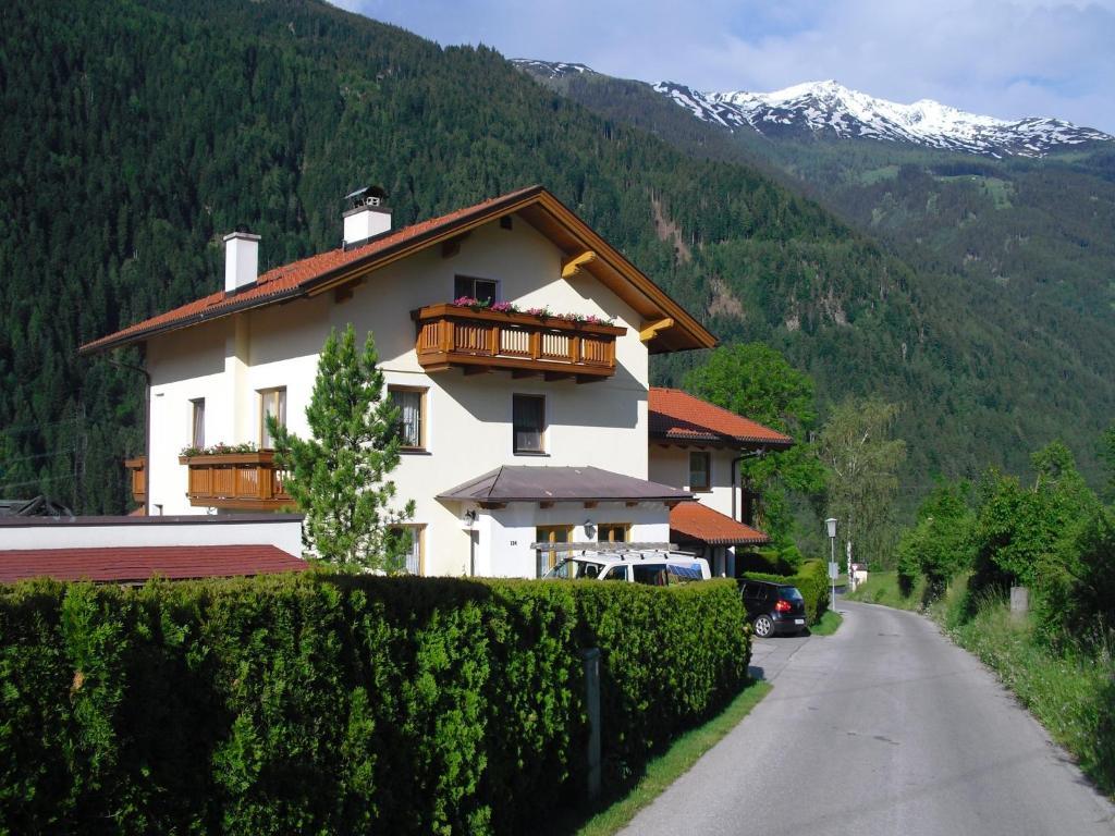 Haus Gruenbacher Lienz Εξωτερικό φωτογραφία